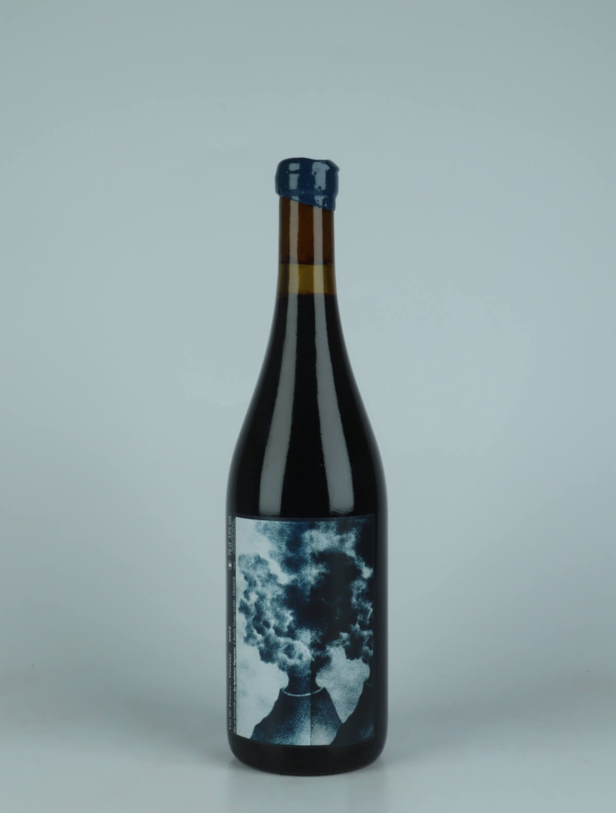 En flaske 2022 Gamay Rødvin fra Les Jardiniers Vignerons, Beaujolais i Frankrig